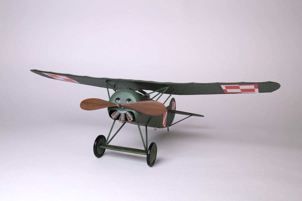 Fokker E.V / DVIII | 18'' Balsa Kit